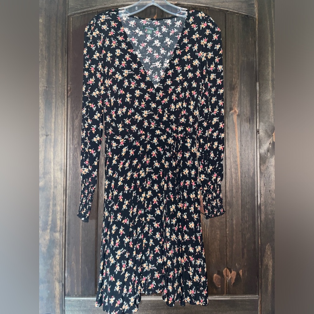 Wild Fable Black Floral V-neck dress, Size XS